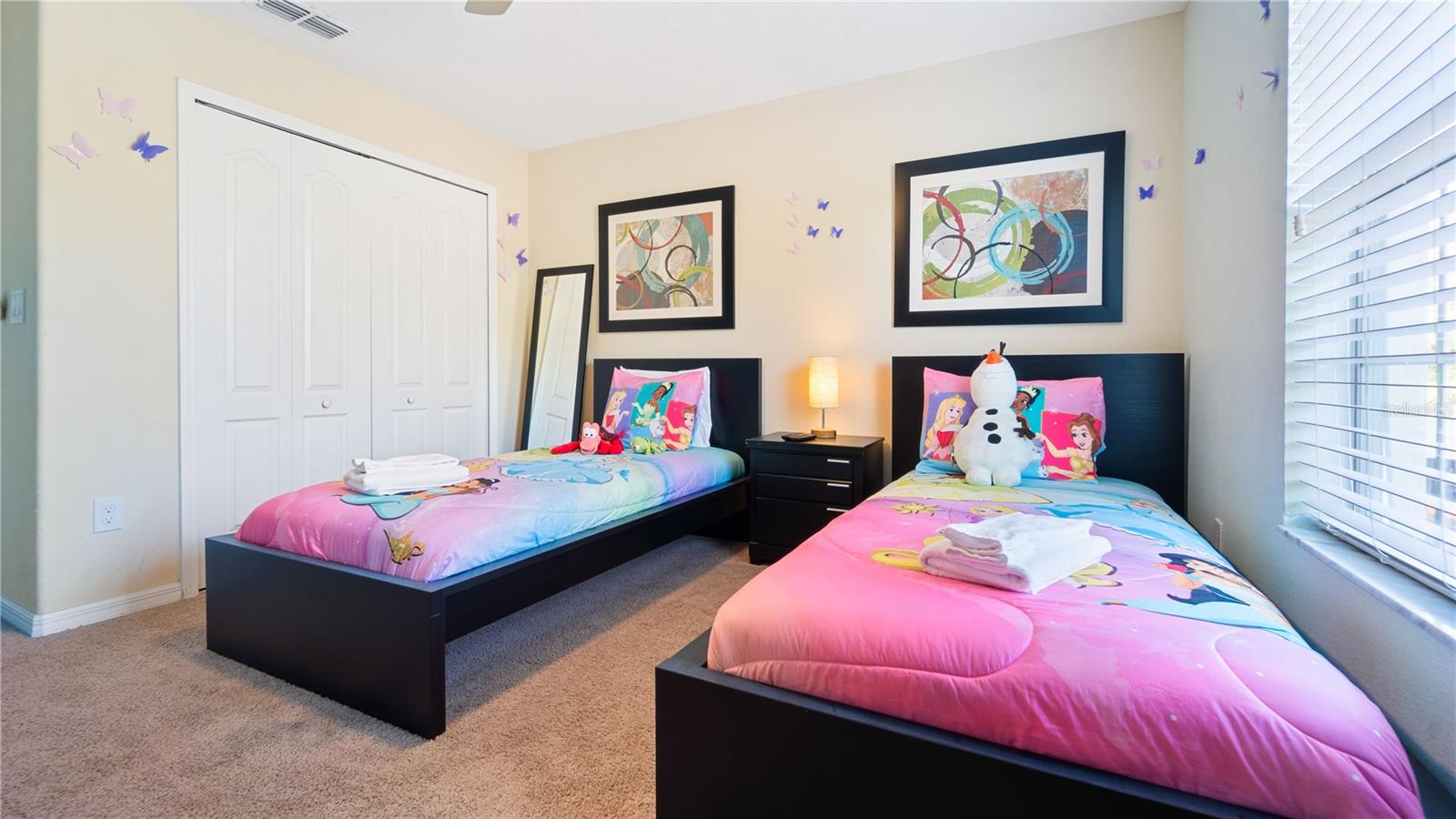 Photo 24 of Townhouse for sale at 2935 Banana Palm Dr, Kissimmee, FL 34747 | MLS# O6438109 | Listing updated on 2026-09-02