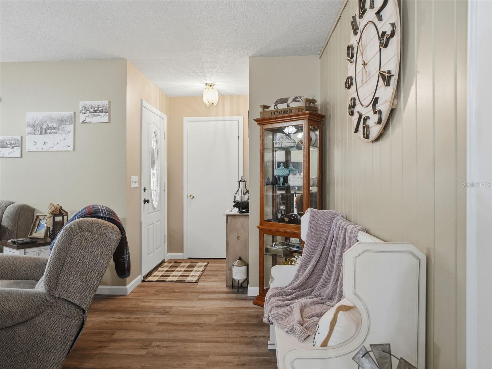 Photo 4 of Single family home for sale at 9122 Dupont Ave, Spring Hill, FL 34608 | MLS# W7889104 | Listing updated on 2026-09-05