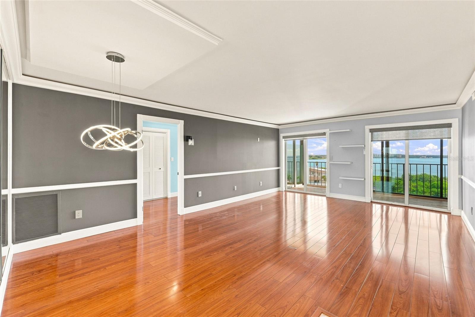 5th image of 19029 N US Hwy 19 #9-704, Clearwater, FL 33764 | MLS# TB8544559
