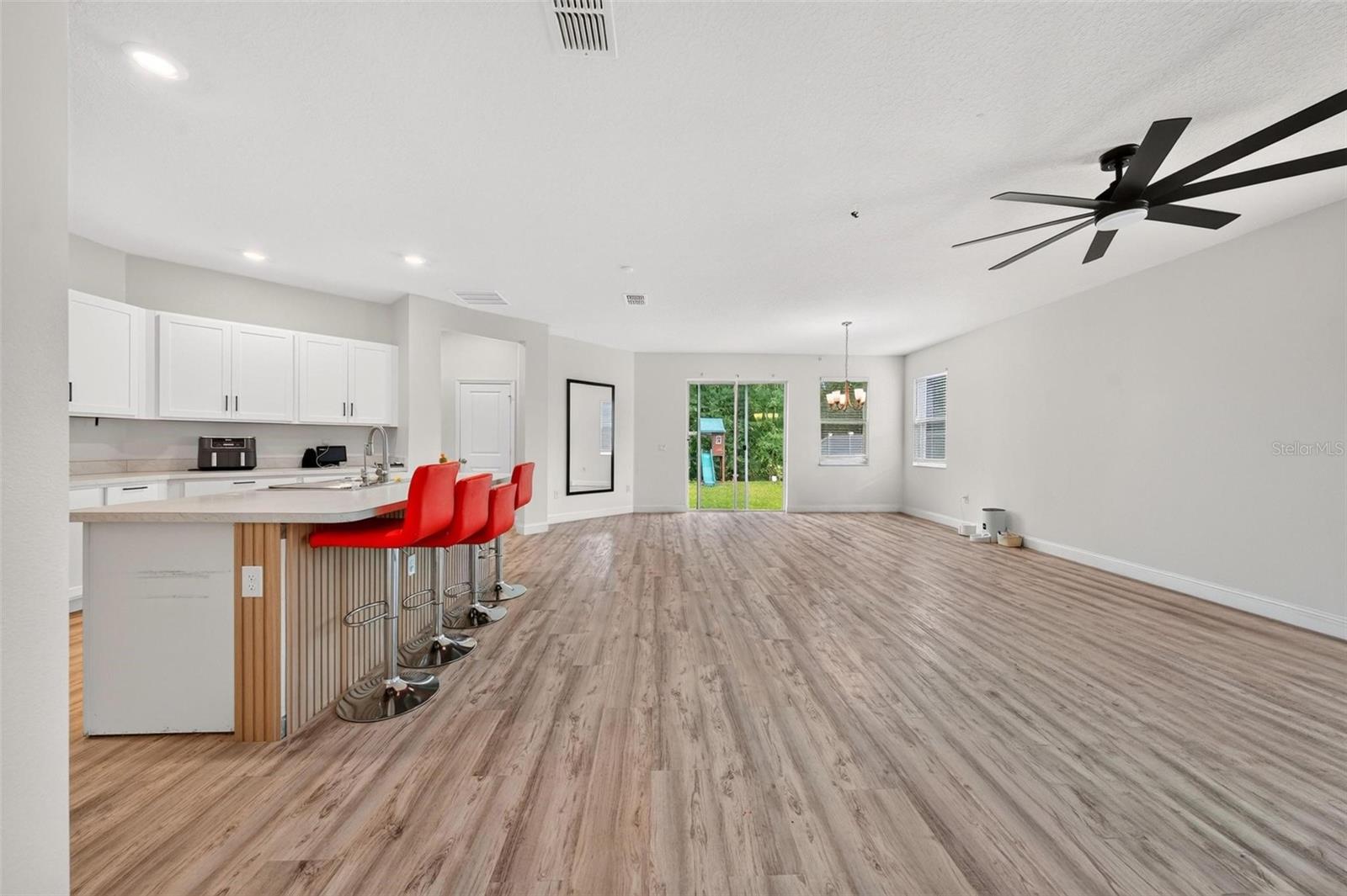 Photo 4 of Single family home for sale at 16336 Winding Preserve Cir, Clermont, FL 34714 | MLS# O6438265 | Listing updated on 2026-09-02