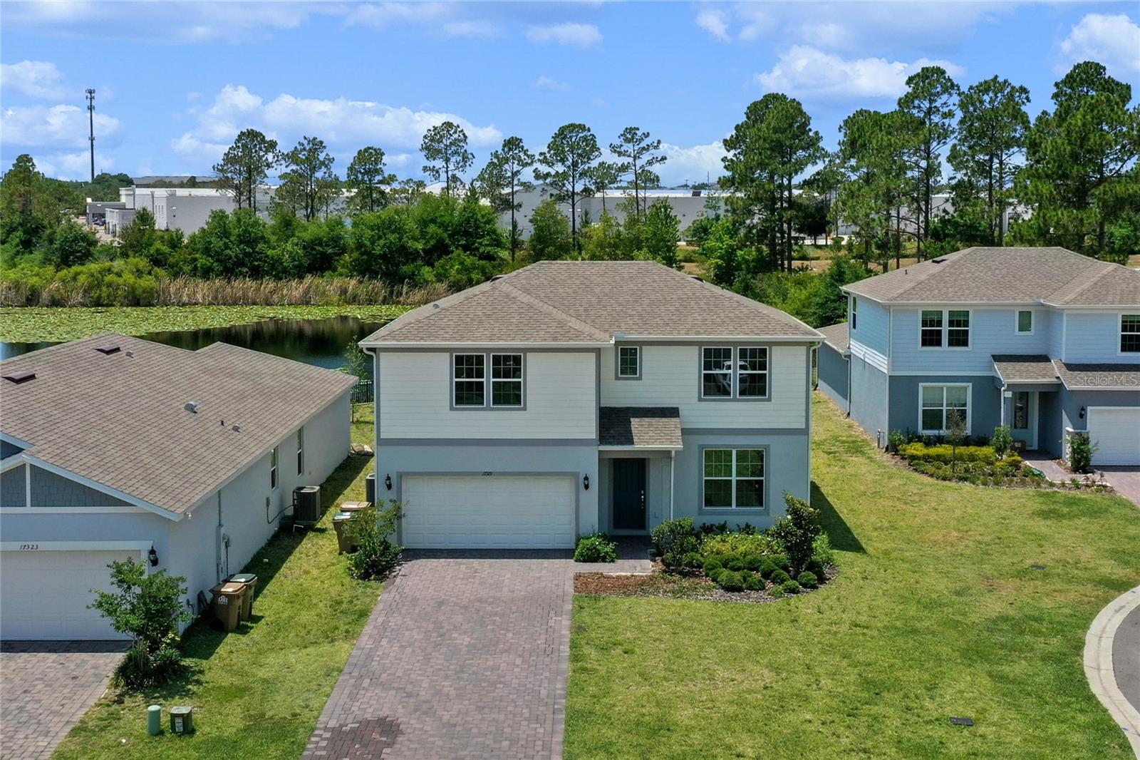 Photo 1 of Single family home for sale at 17319 Million Lakes Ct, Clermont, FL 34714 | MLS# O6438289 | Listing updated on 2026-09-02