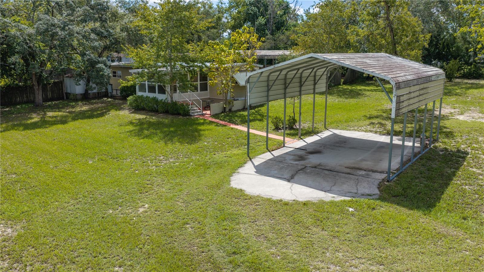 Photo 3 of Manufactured home for sale at 11390 Maripoe Rd, Weeki Wachee, FL 34614 | MLS# W7889124 | Listing updated on 2026-09-02