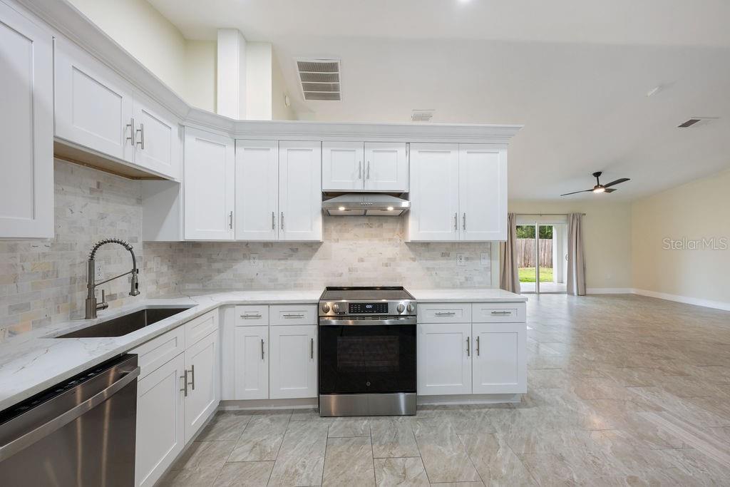 Photo 5 of Single family home for sale at 54 Dorset Dr, Kissimmee, FL 34758 | MLS# O6438439 | Listing updated on 2026-09-02