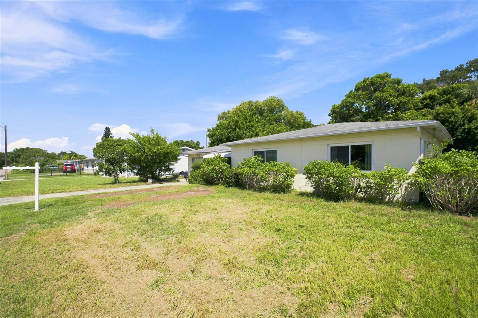 Photo 3 of Single family home for sale at 3563 23rd Avenue N, Saint Petersburg, FL 33713 | MLS# TB8544782 | Listing updated on 2026-09-02