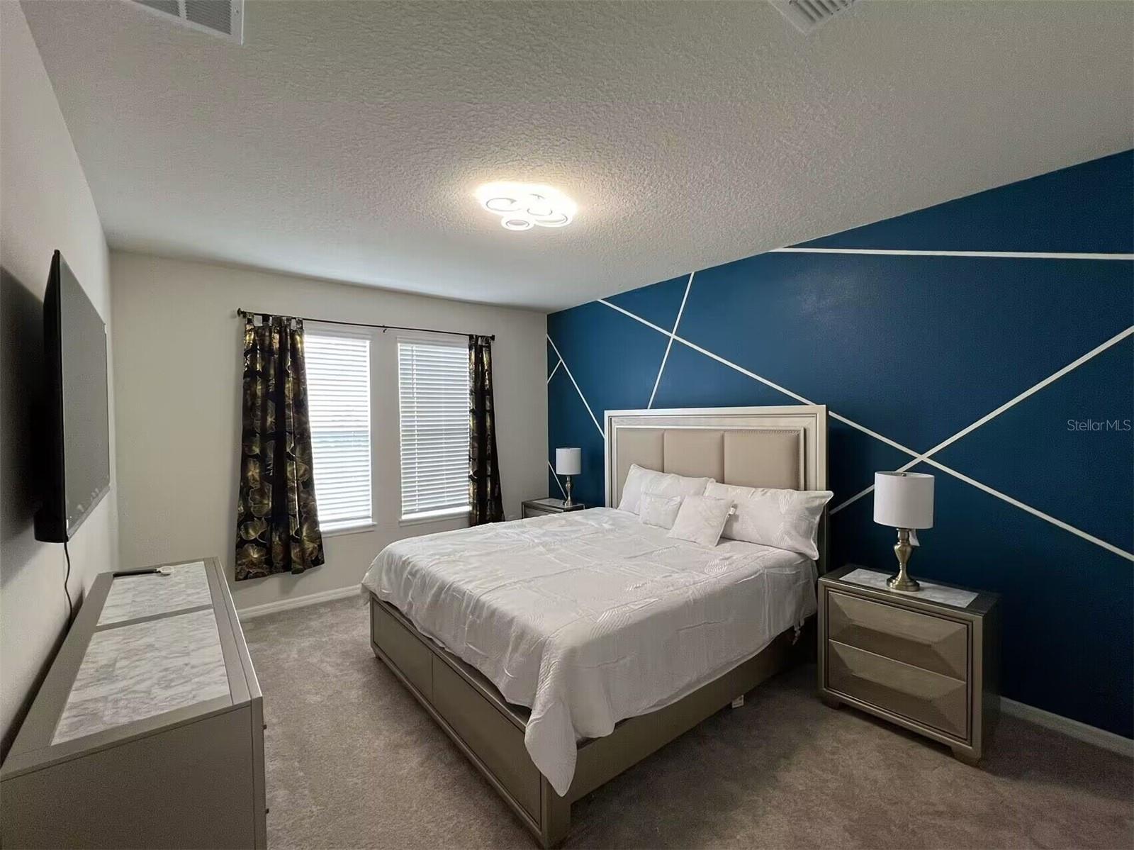 Photo 3 of Single family home for sale at 3012 Mahalo Dr, Davenport, FL 33897 | MLS# O6438462 | Listing updated on 2026-09-02
