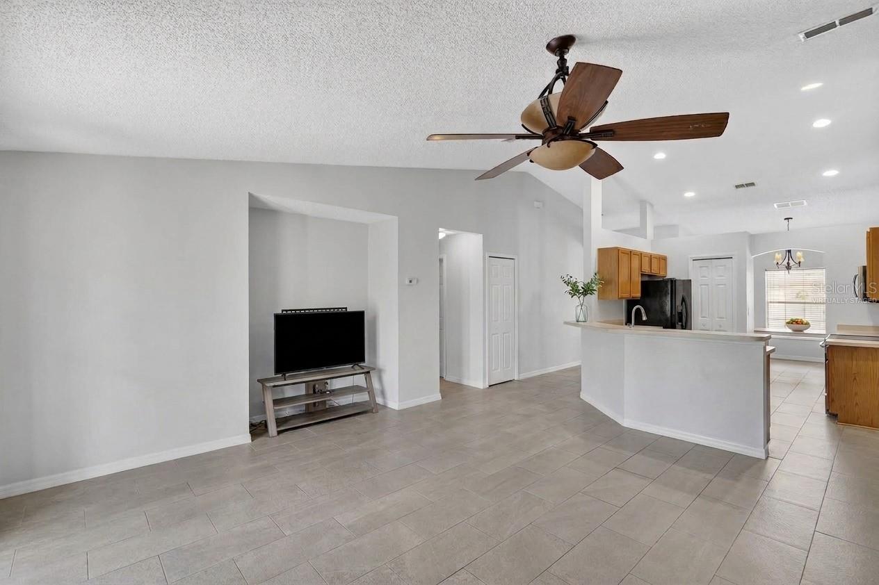 Photo 3 of Single family home for sale at 1906 Manatee Ln, Kissimmee, FL 34759 | MLS# P4939762 | Listing updated on 2026-09-02