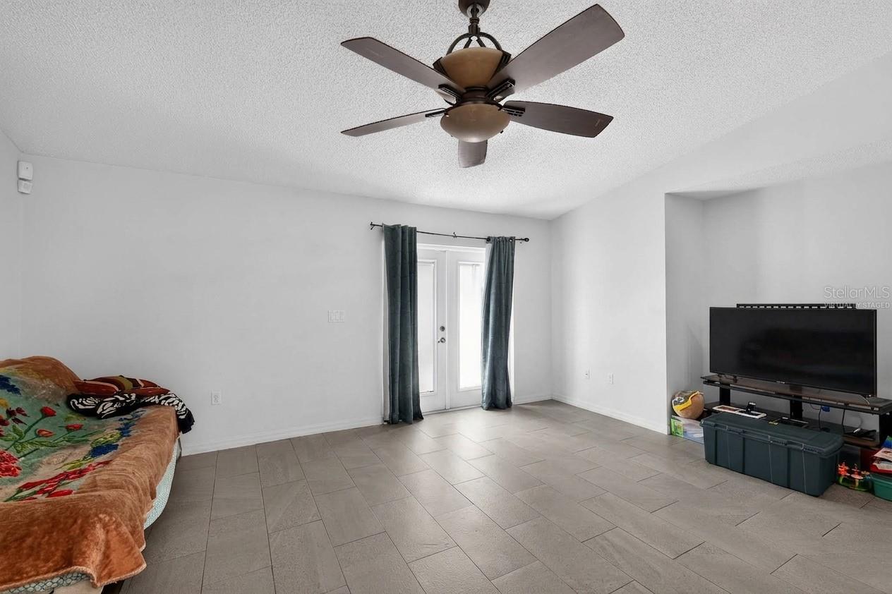 Photo 4 of Single family home for sale at 1906 Manatee Ln, Kissimmee, FL 34759 | MLS# P4939762 | Listing updated on 2026-09-02