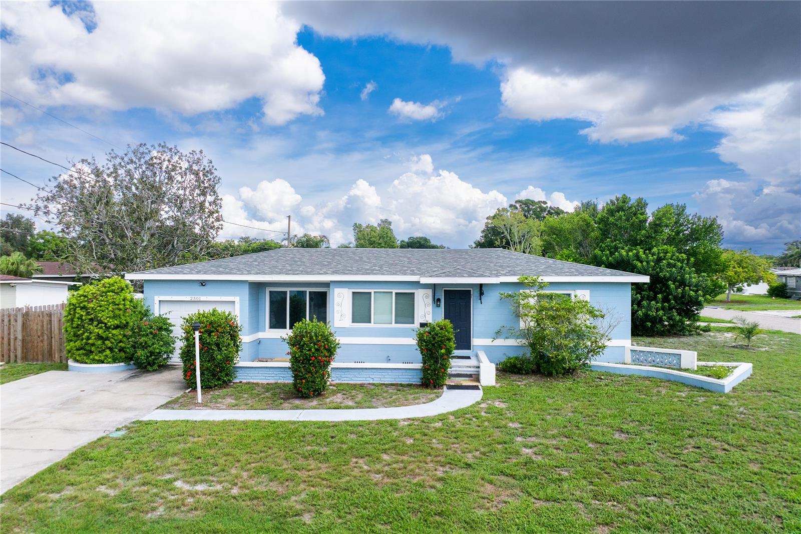 Photo 1 of Single family home for sale at 2501 Leslee Lake Dr N, Saint Petersburg, FL 33713 | MLS# TB8544893 | Listing updated on 2026-09-05