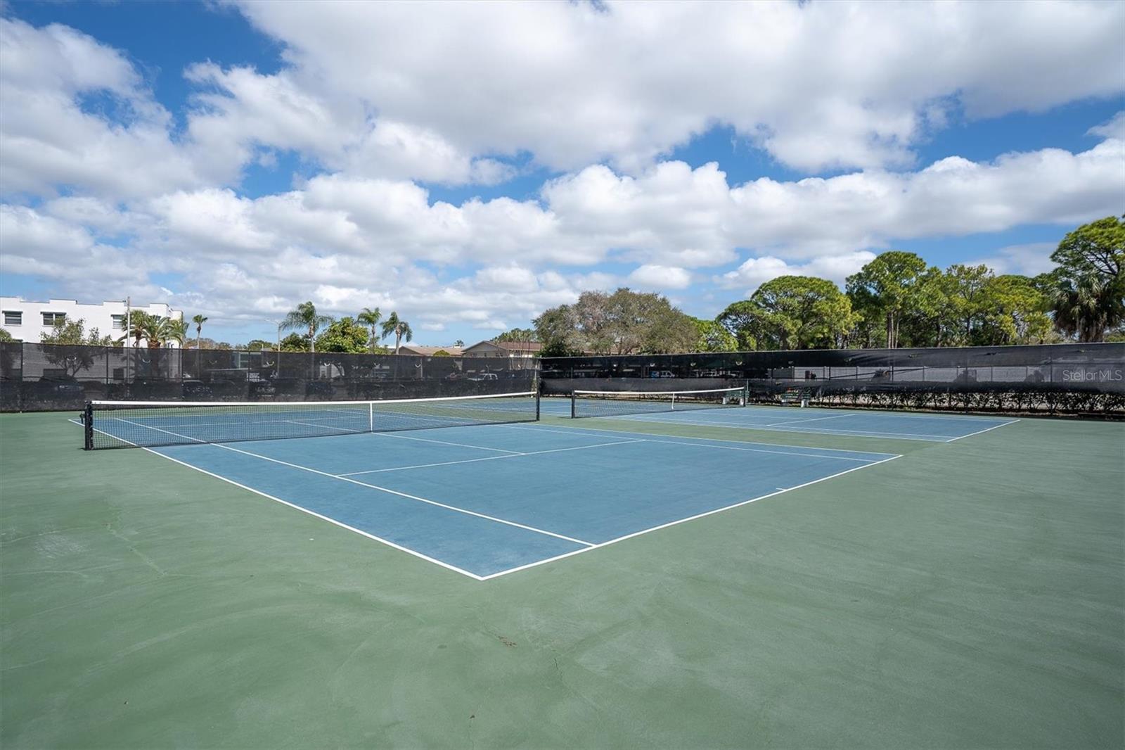 Listing Photo 2 - Condo for sale in building located at 8198Th Ter Gdn Dr, St Petersburg, FL 33709 - Unit #511