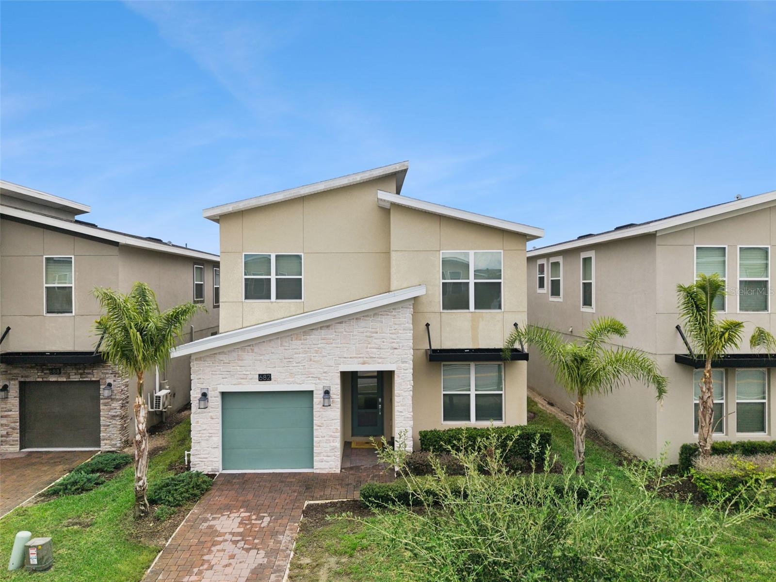 Photo 3 of Single family home for sale at 682 Whistling Straits Blvd, Davenport, FL 33896 | MLS# S5156827 | Listing updated on 2026-09-02