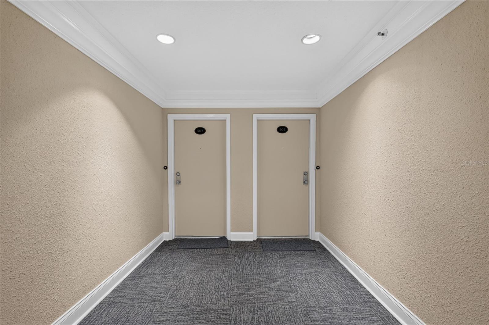 Photo 5 of Condo for sale at 1200 E Peppertree Ln #505, Sarasota, FL 34242 | MLS# A4704924 | Listing updated on 2026-09-04