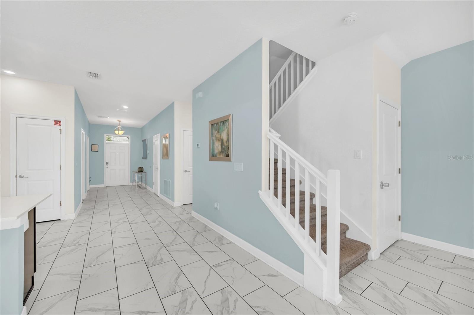 Photo 4 of Single family home for sale at 1652 Moon Valley Dr, Davenport, FL 33896 | MLS# O6438766 | Listing updated on 2026-09-03