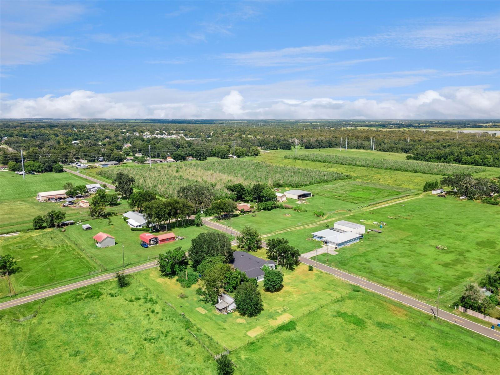 Photo 4 of Single family home for sale at 1100 Mount Pisgah Rd, Fort Meade, FL 33841 | MLS# O6438776 | Listing updated on 2026-09-04