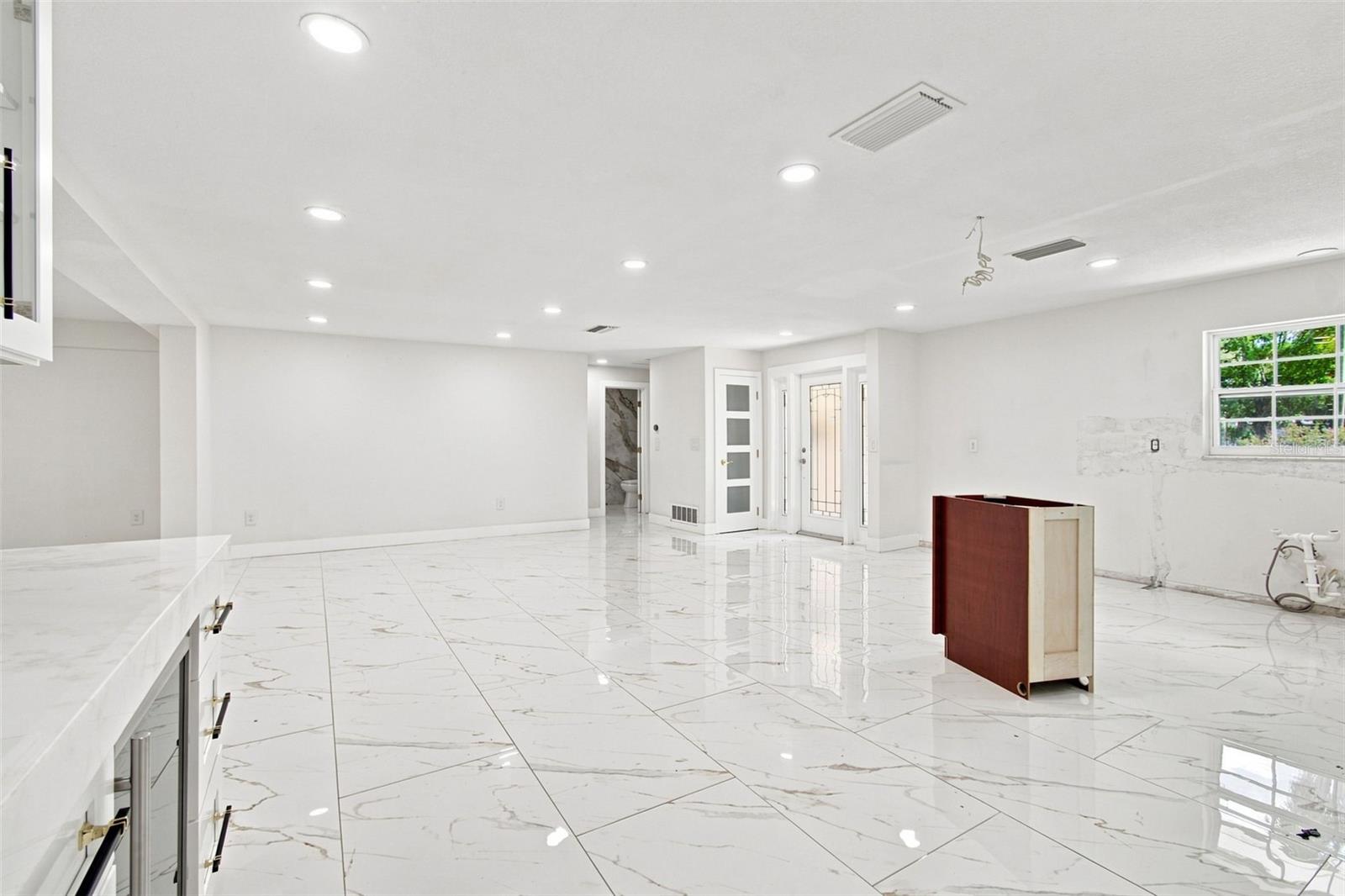 Photo 4 of Single family home for sale at 6463 1st Avenue N, Saint Petersburg, FL 33710 | MLS# TB8545322 | Listing updated on 2026-09-05