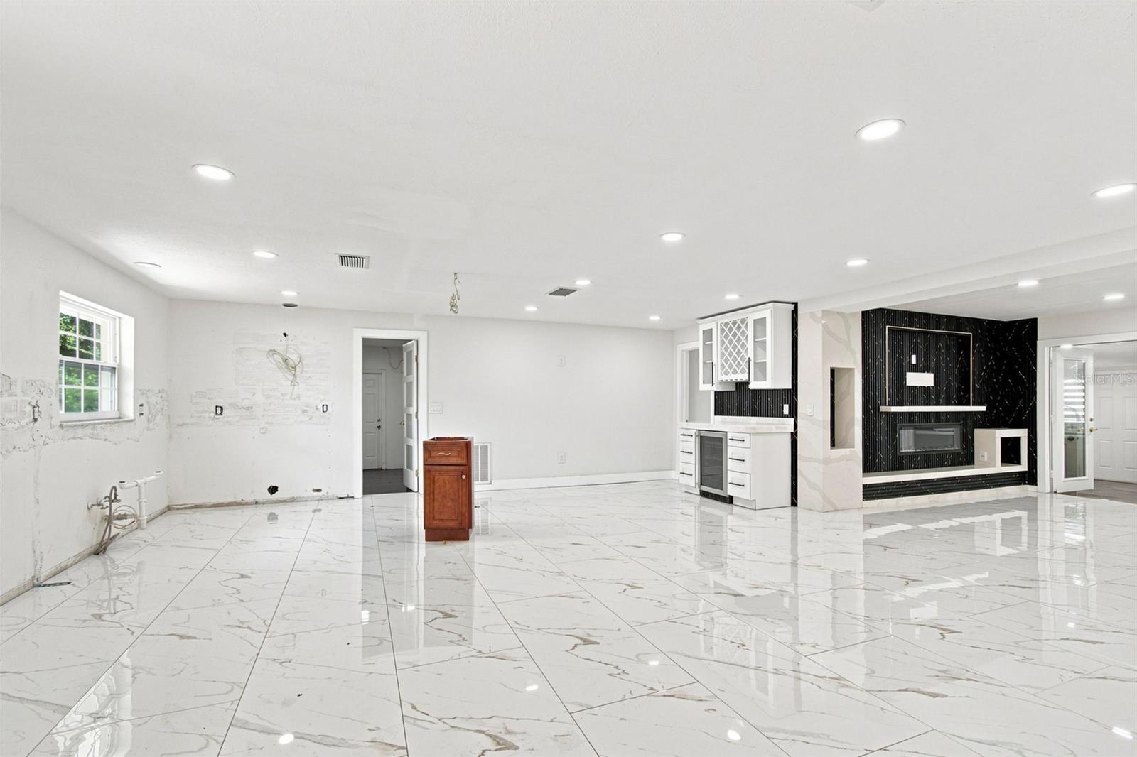 Photo 2 of Single family home for sale at 6463 1st Avenue N, Saint Petersburg, FL 33710 | MLS# TB8545322 | Listing updated on 2026-09-05