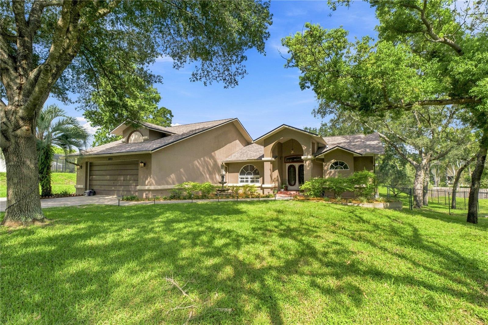 Photo 2 of Single family home for sale at 8171 Chaucer Dr, Weeki Wachee, FL 34607 | MLS# W7889195 | Listing updated on 2026-09-05