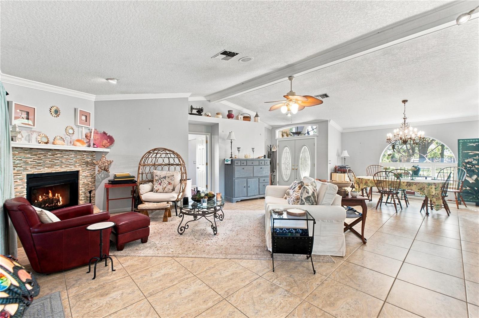 Photo 5 of Single family home for sale at 8171 Chaucer Dr, Weeki Wachee, FL 34607 | MLS# W7889195 | Listing updated on 2026-09-05