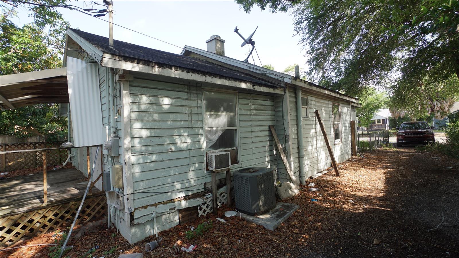 Photo 5 of Single family home for sale at 2135 44th Street S, Saint Petersburg, FL 33711 | MLS# TB8545507 | Listing updated on 2026-09-06