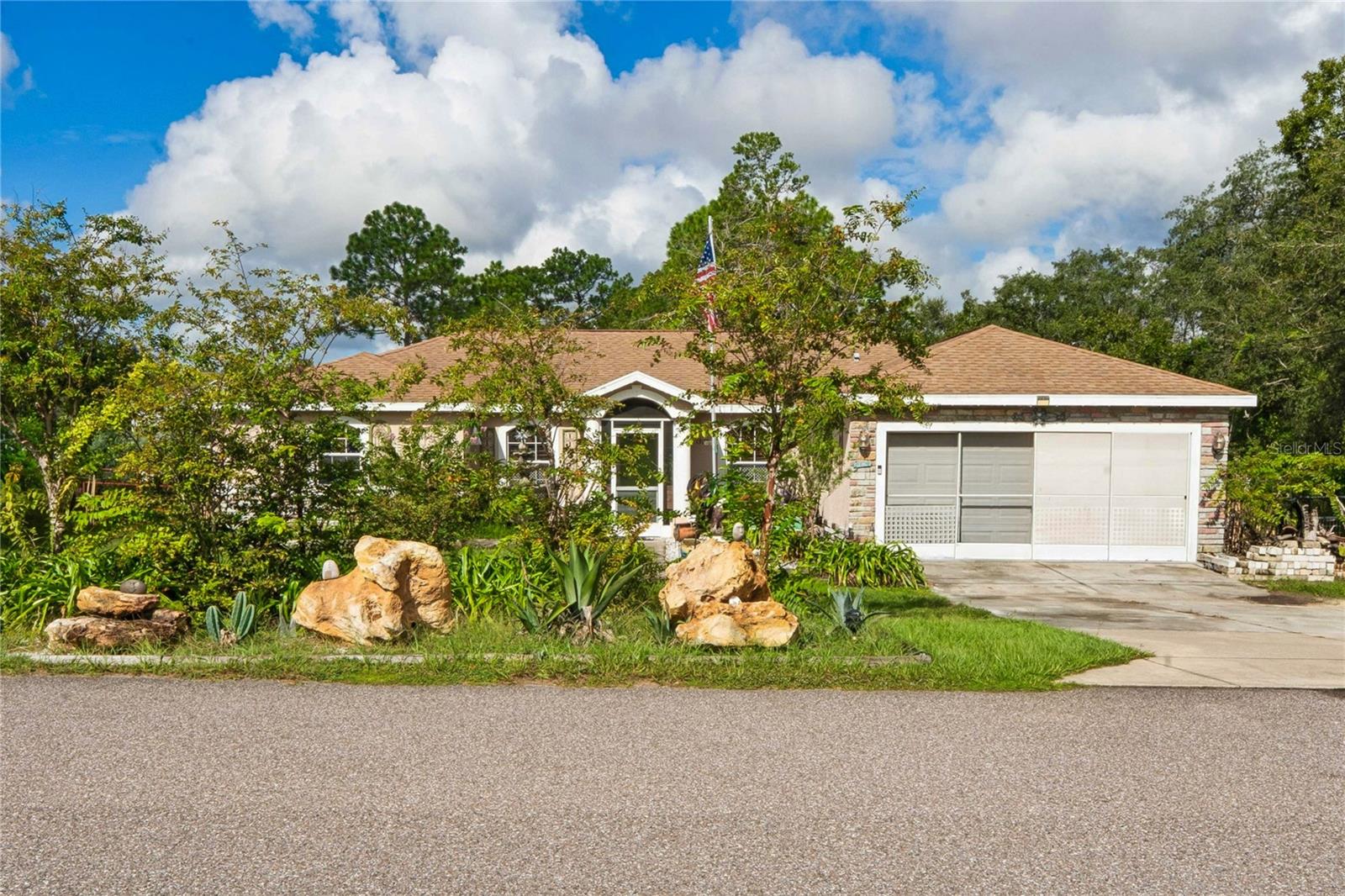 Photo 5 of Single family home for sale at 13117 Marbled Godwit Rd, Weeki Wachee, FL 34614 | MLS# W7889216 | Listing updated on 2026-09-05