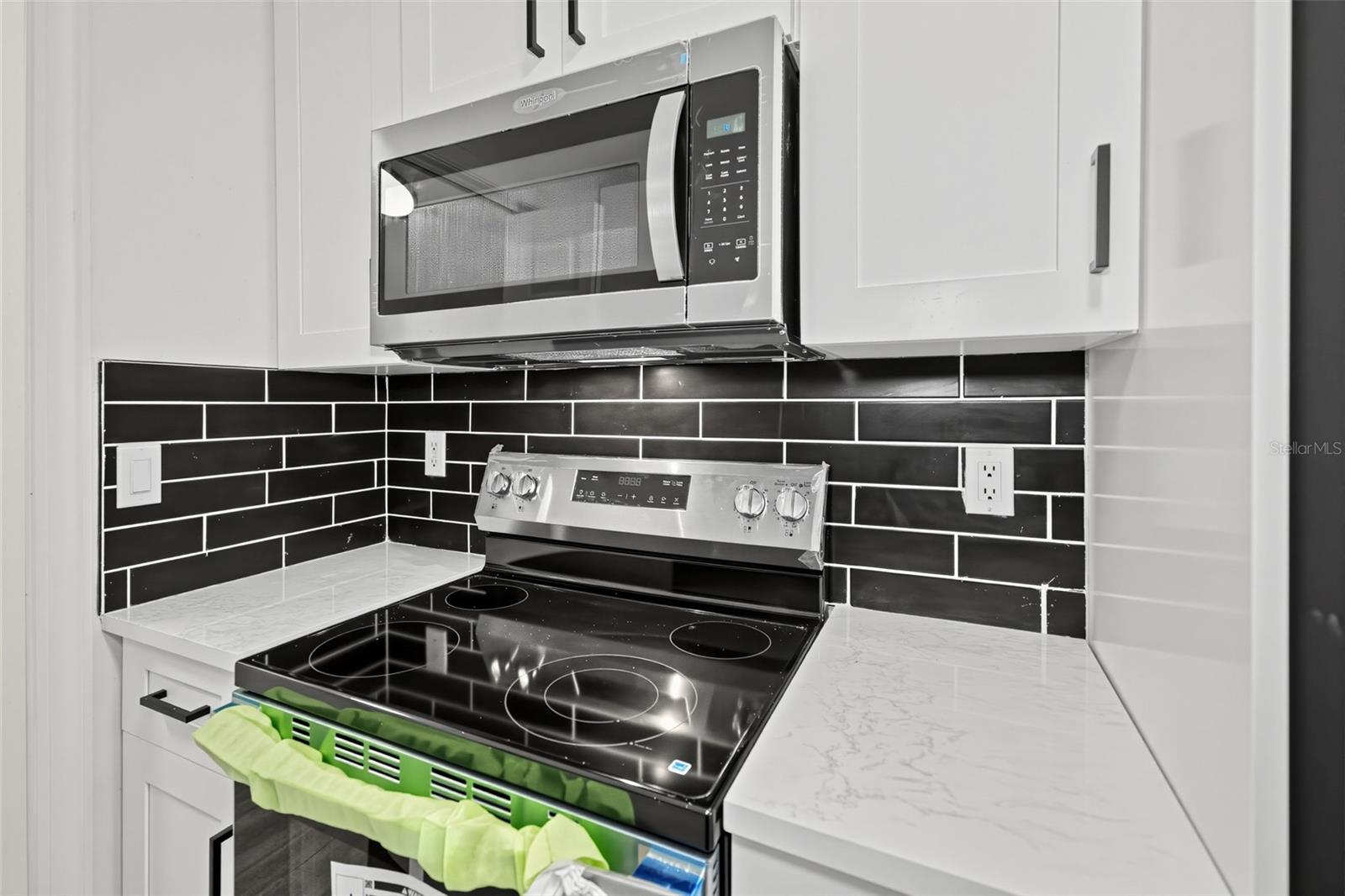 Photo 3 of Townhouse for sale at 2520 Graves Rd #102, Tallahassee, FL 32303 | MLS# O6439235 | Listing updated on 2026-09-04