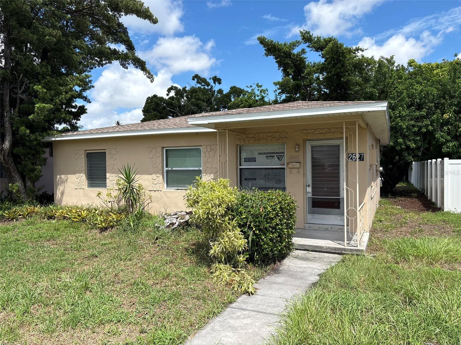 Photo 9 of Single family home for sale at 2627 38th Avenue N, Saint Petersburg, FL 33713 | MLS# TB8545645 | Listing updated on 2026-09-04