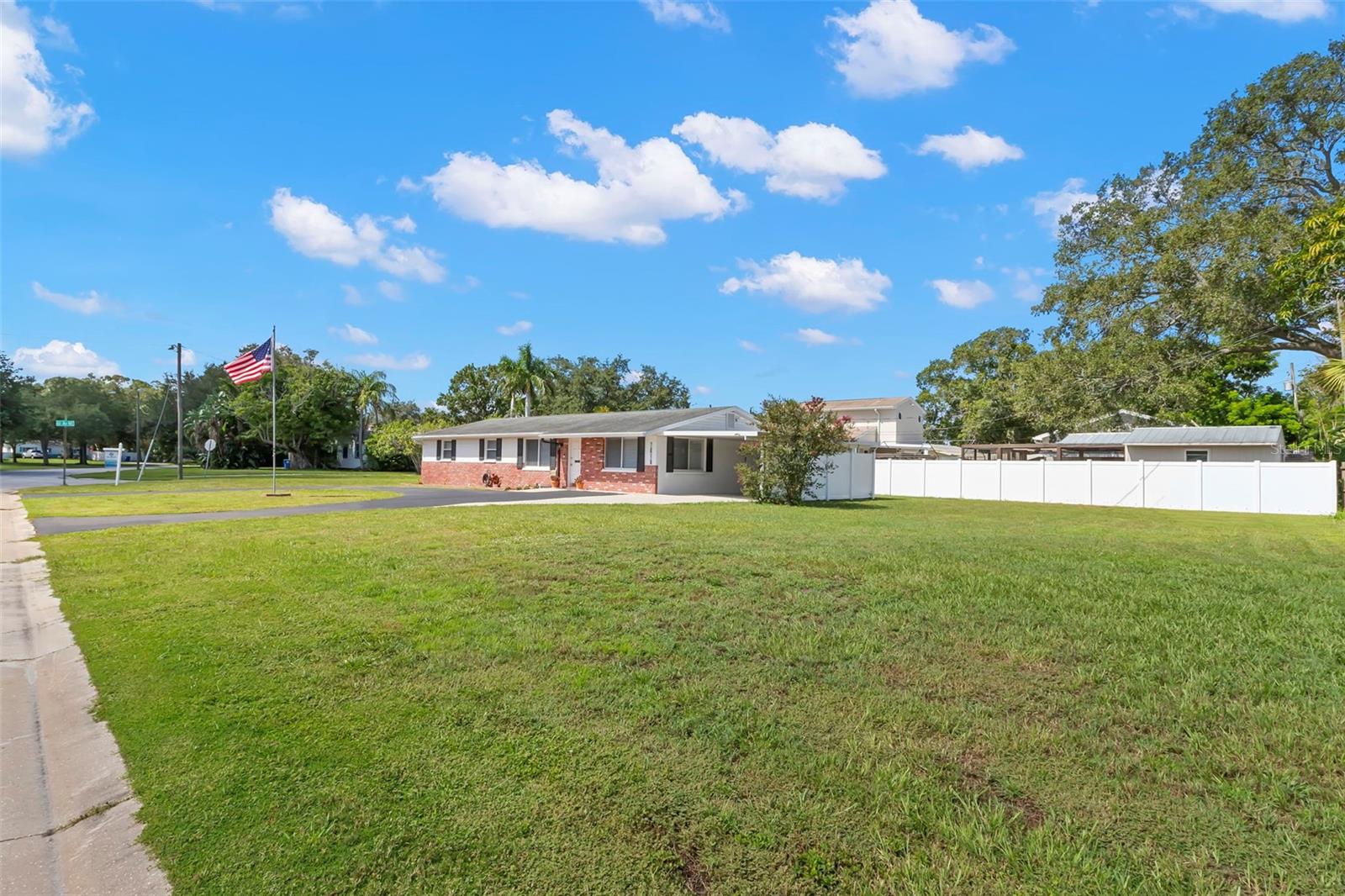 Photo 4 of Single family home for sale at 6100 Woodrow Wilson Blvd NE, Saint Petersburg, FL 33703 | MLS# TB8545895 | Listing updated on 2026-09-05