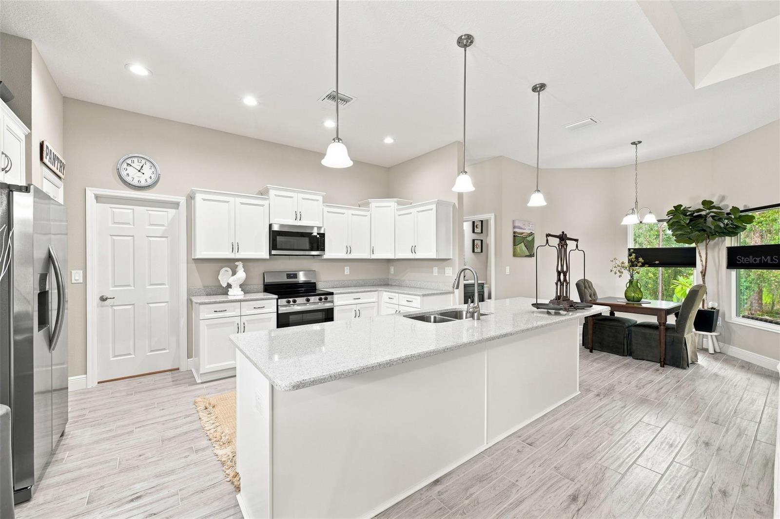 Photo 2 of Single family home for sale at 15450 Cliff Swallow Rd, Brooksville, FL 34614 | MLS# W7889246 | Listing updated on 2026-09-05