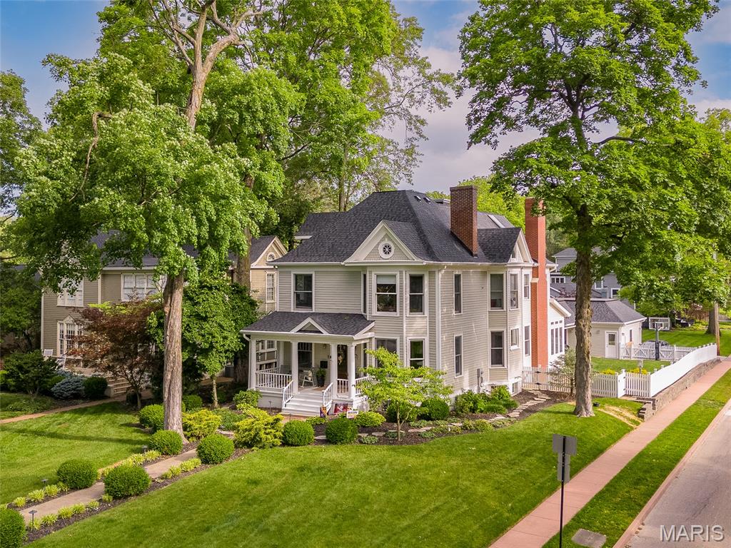 Homes for sale in Edwardsville, IL | 801 Saint Louis St, Edwardsville, IL 62025 | MLS# MIS25034715