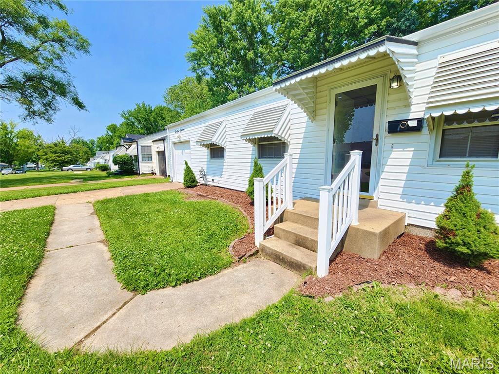 Homes for sale in Saint Louis, MO | 10518 Ewell Dr, Saint Louis, MO 63137 | MLS# MIS25035600