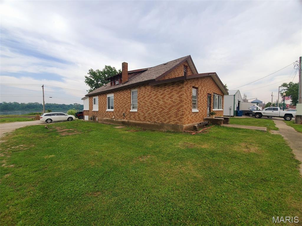 Homes for sale in La Grange, MO | 218 N Main St, La Grange, MO 63448 | MLS# MIS25039625