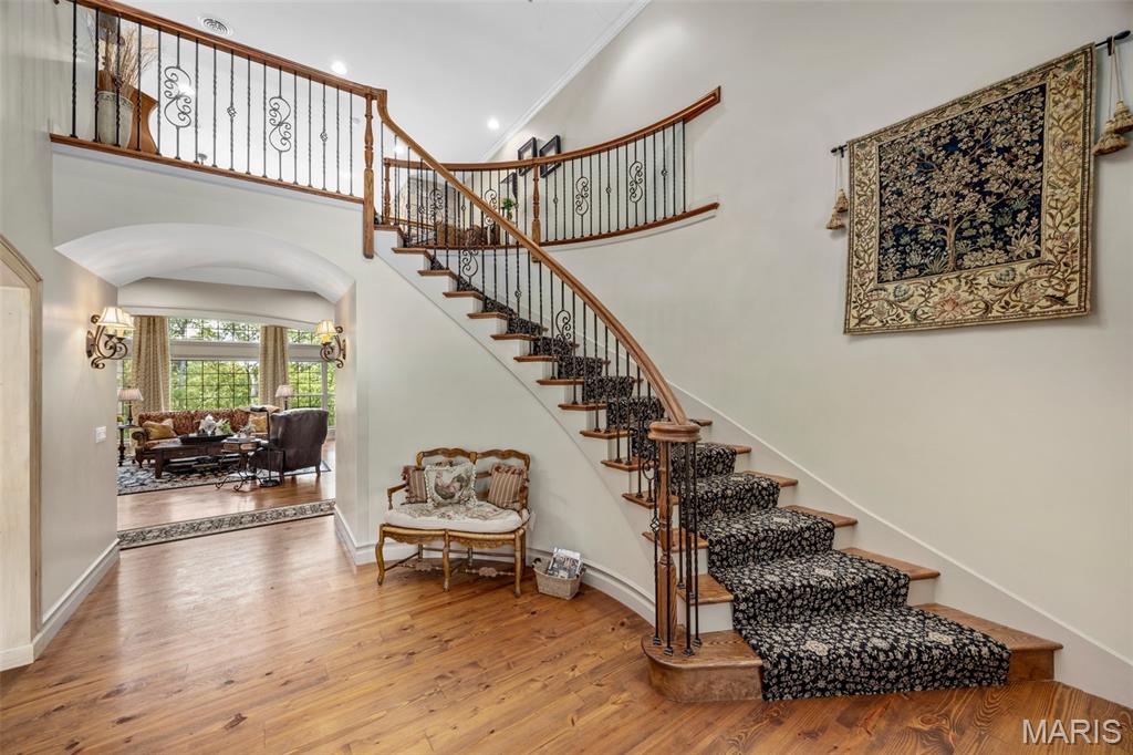 Homes for sale in Defiance, MO | 701 Crown Pointe Farms, Defiance, MO 63341 | MLS# MIS25040667