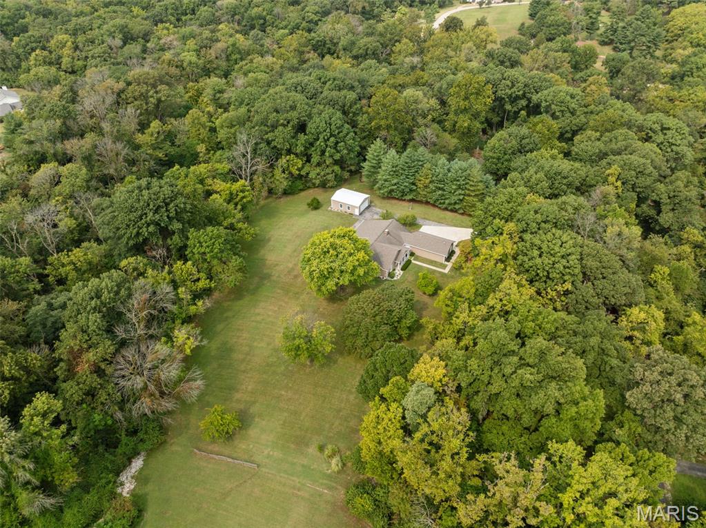 3rd image of 3832 Fleur Du Bois Dr, Florissant, MO 63034 | MLS# MIS25042005