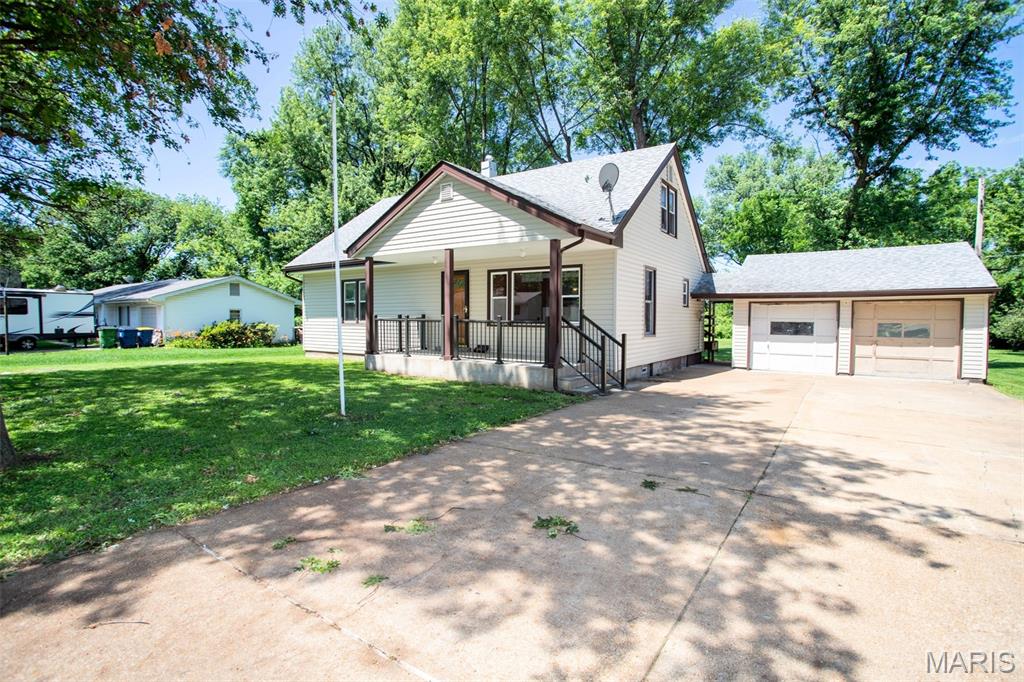 Homes for sale in Saint Ann, MO | 3931 Fairway Ct, Saint Ann, MO 63074 | MLS# MIS25042961