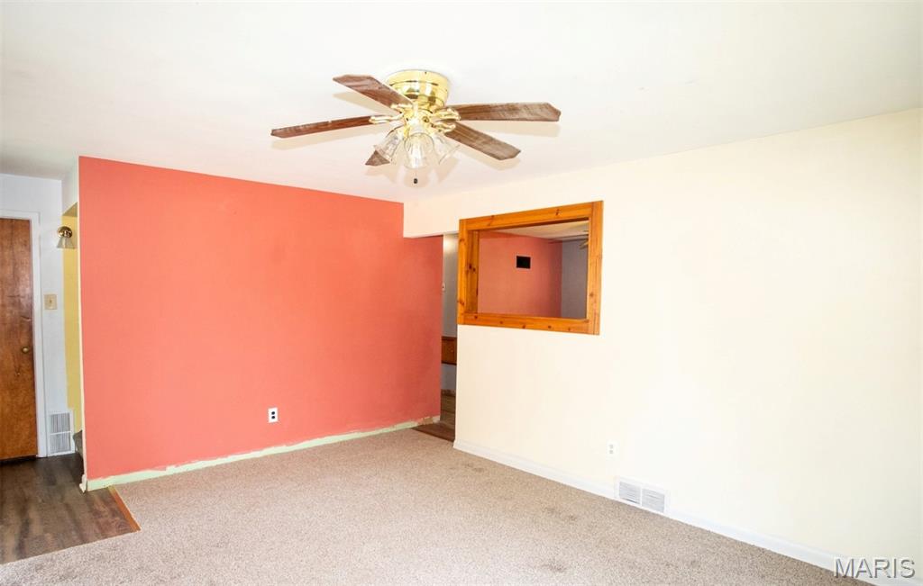 Homes for sale in Saint Ann, MO | 3931 Fairway Ct, Saint Ann, MO 63074 | MLS# MIS25042961