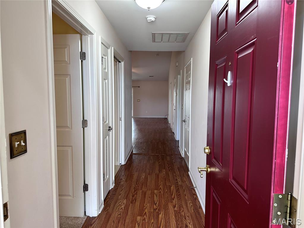 Homes for sale in Union, MO | 201 Hawk Nest Ct, Union, MO 63084 | MLS# MIS25043759