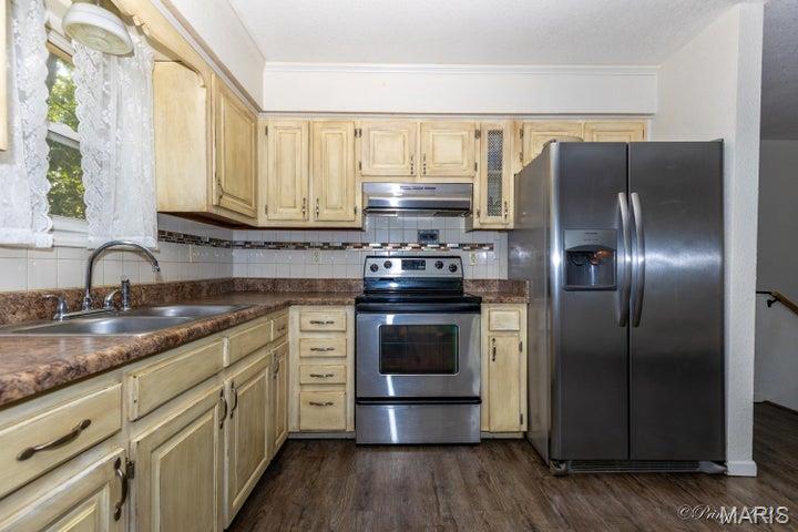 Homes for sale in Mountain View, MO | 916 Kansas St, Mountain View, MO 65548 | MLS# MIS25046174