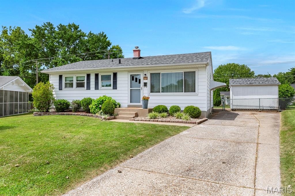 Homes for sale in Saint Charles, MO | 68 Barton Pl, Saint Charles, MO 63301 | MLS# MIS25046464