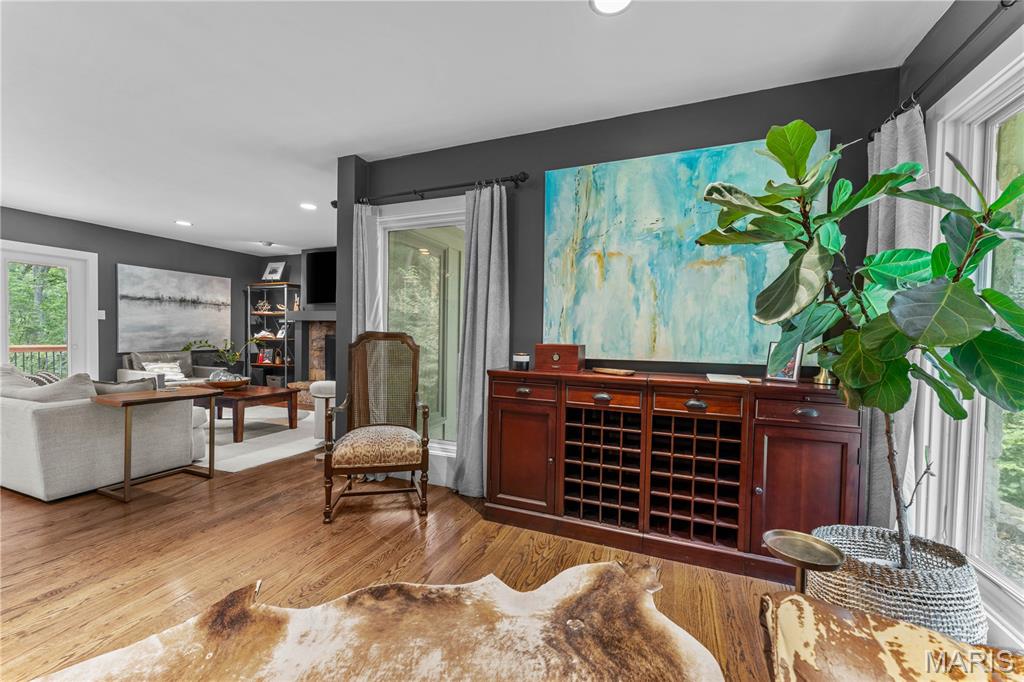 Homes for sale in And Country, MO | 925 Mason Wood Dr, And Country, MO 63141 | MLS# MIS25047071