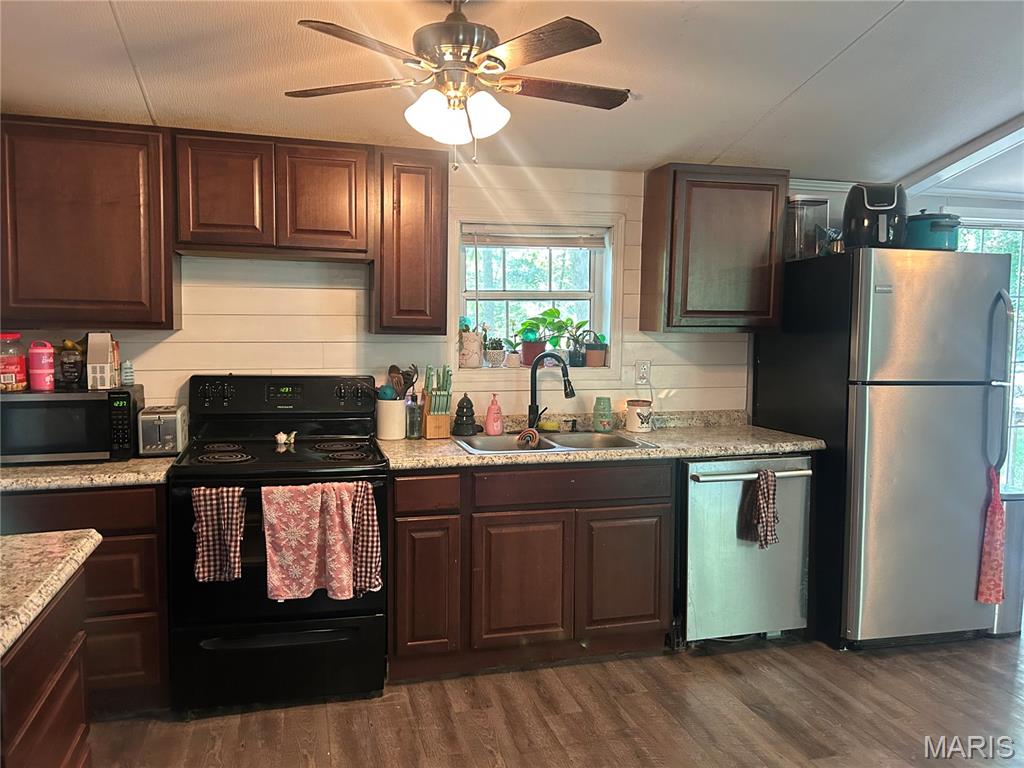 Homes for sale in Lonedell, MO | 475 Cedar View Dr, Lonedell, MO 63060 | MLS# MIS25048299