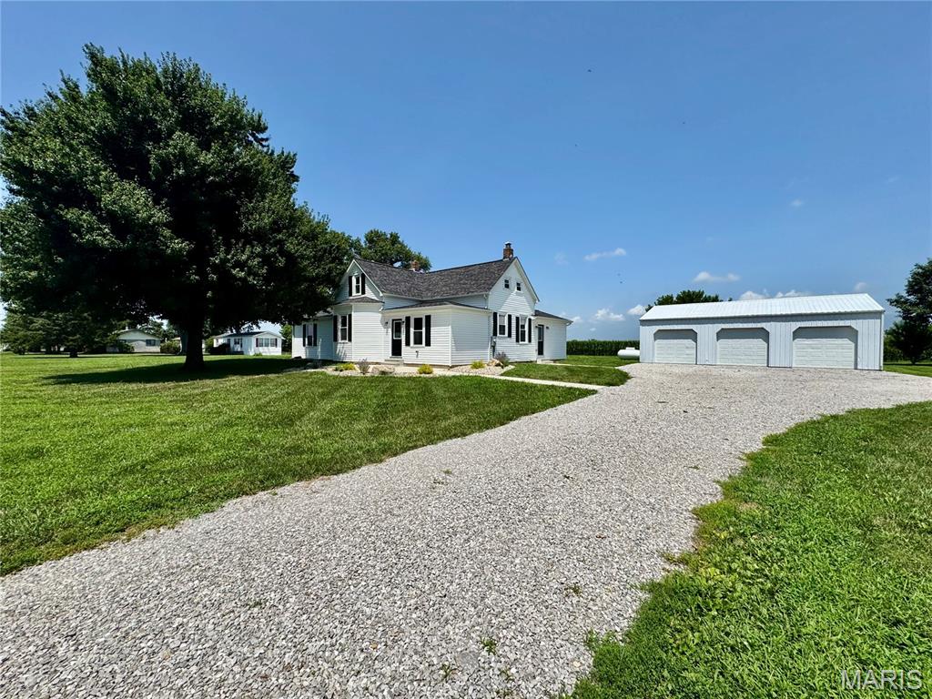 Homes for sale in Red Bud, IL | 5437 Richfield Rd, Red Bud, IL 62278 | MLS# MIS25048977