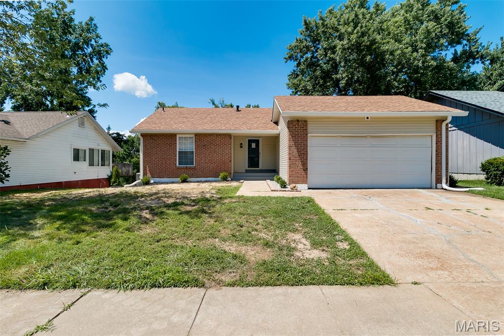 Homes for sale in Black Jack, MO | 5277 Trailview Dr, Black Jack, MO 63033 | MLS# MIS25049350