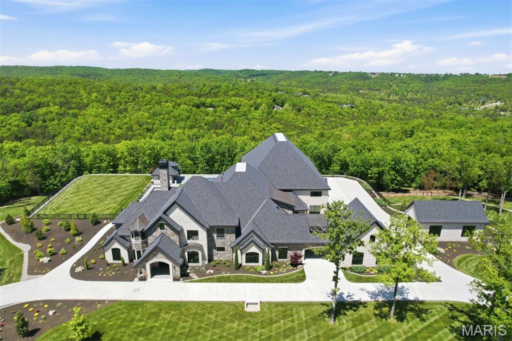 Homes for sale in Branson, MO | 300 Ridgecrest Dr, Branson, MO 65630 | MLS# MIS25049427
