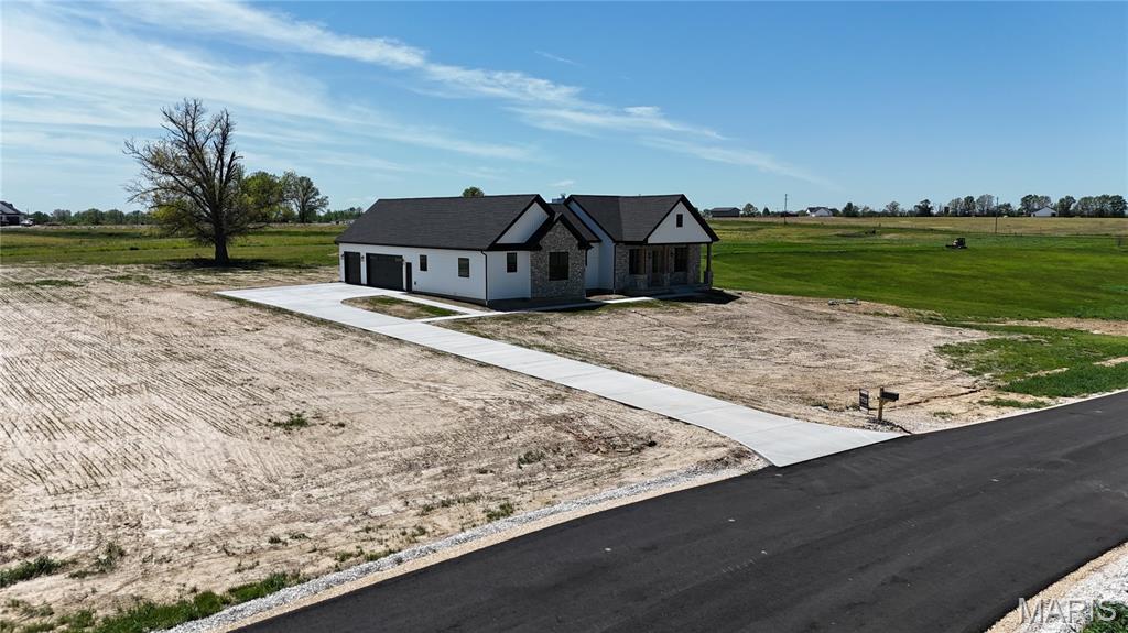 Homes for sale in Old Monroe, MO | 232 Autumn Hallow Ct, Old Monroe, MO 63369 | MLS# MIS25050251