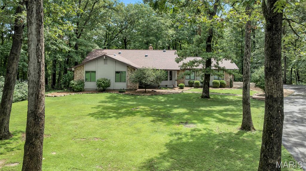 Homes for sale in Defiance, MO | 12 Hawk Forest Ct, Defiance, MO 63341 | MLS# MIS25050484