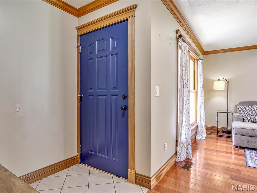 Homes for sale in Smithton, IL | 4 N Saint Johns Dr, Smithton, IL 62285 | MLS# MIS25051472