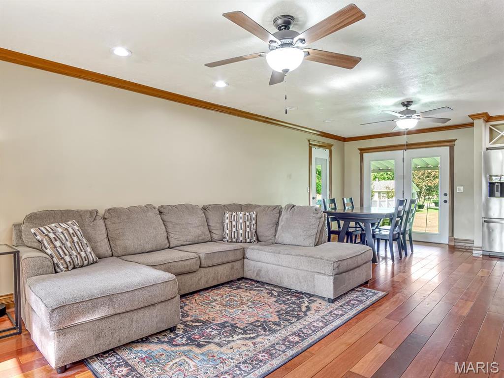 Homes for sale in Smithton, IL | 4 N Saint Johns Dr, Smithton, IL 62285 | MLS# MIS25051472