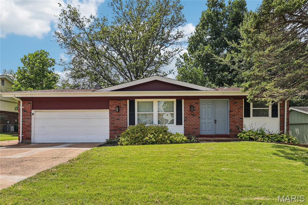 Homes for sale in Black Jack, MO | 11869 Galba Dr, Black Jack, MO 63033 | MLS# MIS25053266