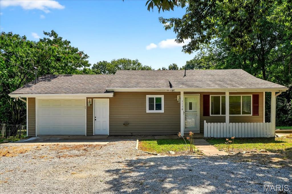 Homes for sale in Lonedell, MO | 7170 Hwy Ff, Lonedell, MO 63060 | MLS# MIS25054478