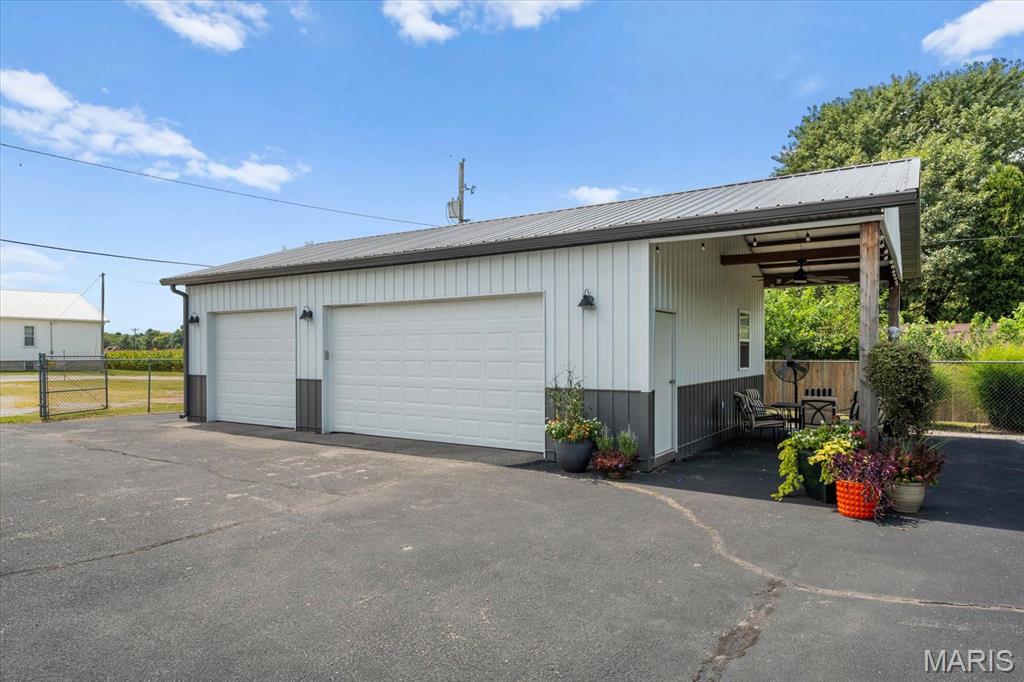 Homes for sale in Millstadt, IL | 8601 State Route 163, Millstadt, IL 62260 | MLS# MIS25055677