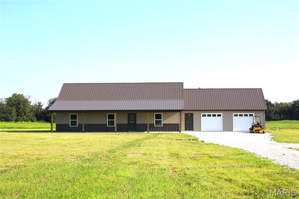 Homes for sale in Moberly, MO | 2125 County Road 2730, Moberly, MO 65270 | MLS# MIS25056734
